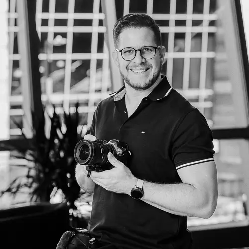 Luis Rivas, corporate event photographer and multimedia engineer at District Pixel, Washington DC.