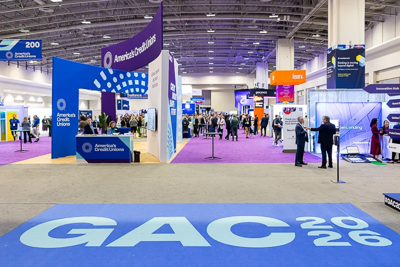 Color Washington DC conference photographer coverage of a GAC expo floor
